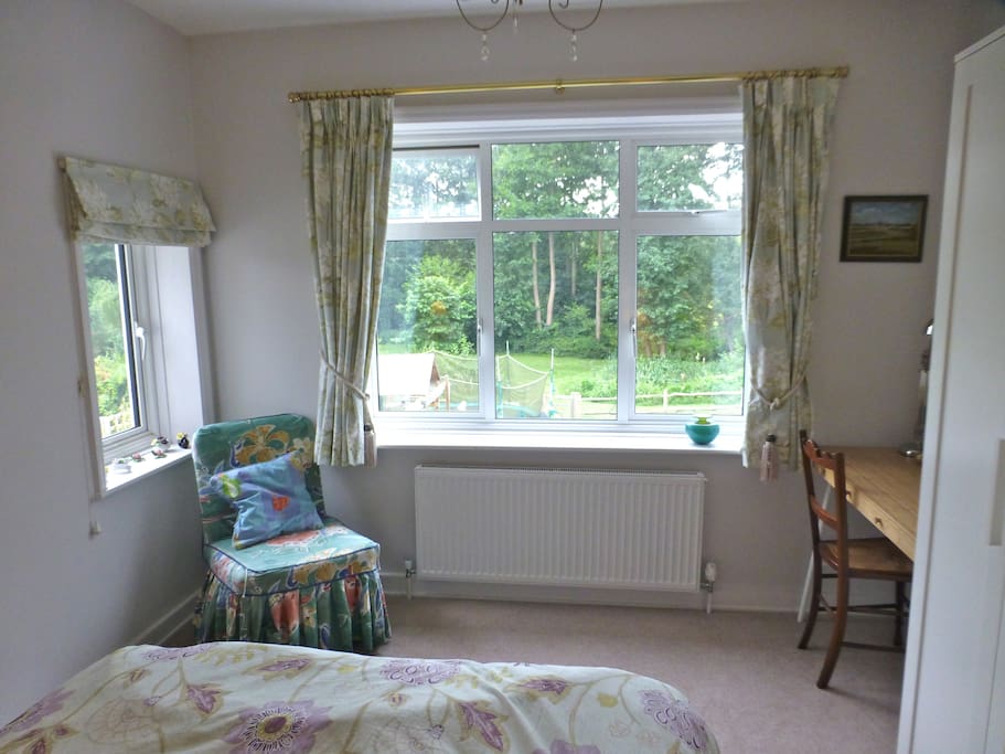 guest bedroom