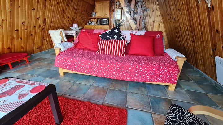 Ahhhh cosy. Enjoy the spectacular view !