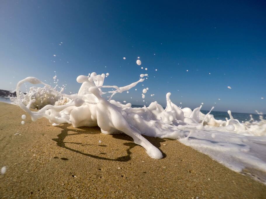 Playa a 1,8km de casa.