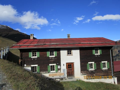 Walserhaus " Althus" in Gün, Safiental GR