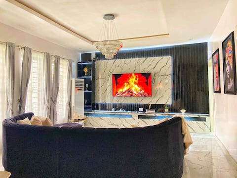 Luxury, ONE bedroom apartment