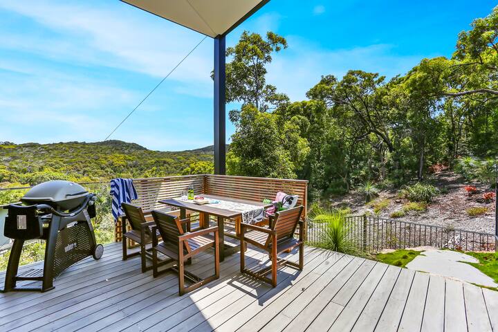 Leaf House – Heated Pool, National Park Views gallery image 5