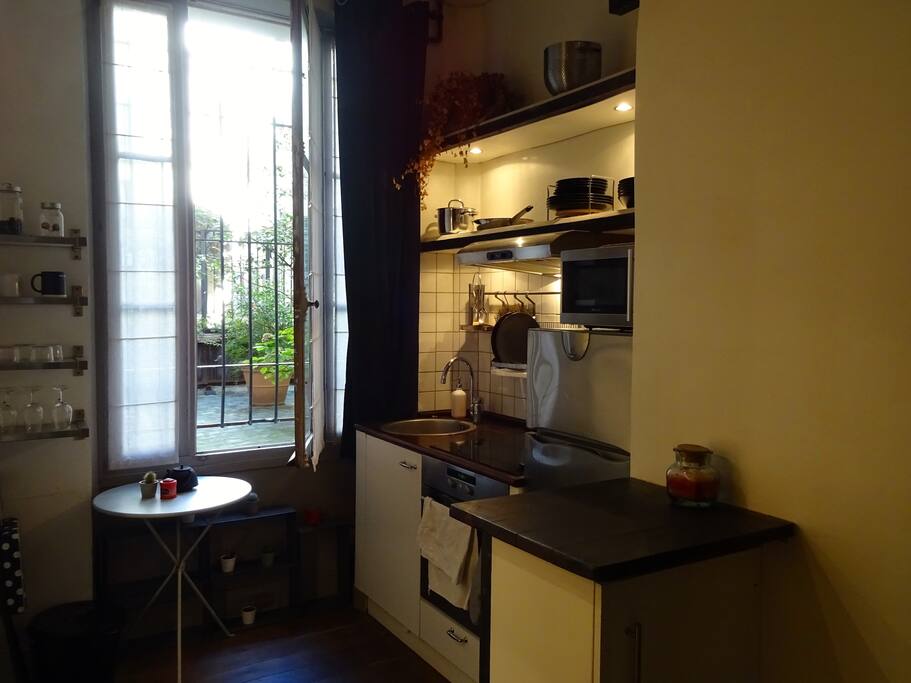 KITCHEN