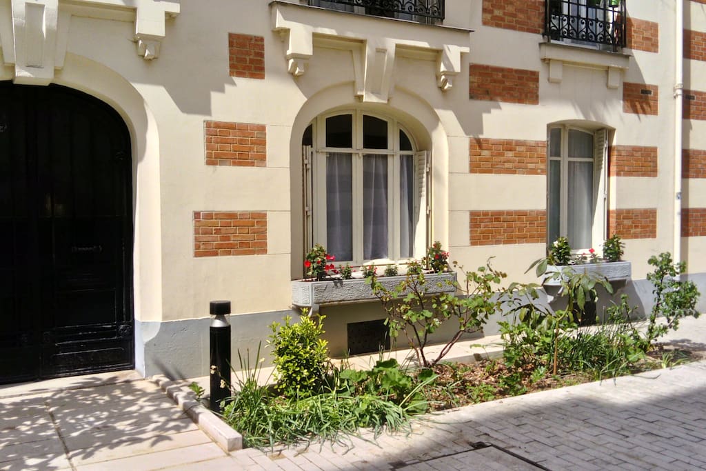 Appartement dans le square Grangé,
vue de l'extérieur