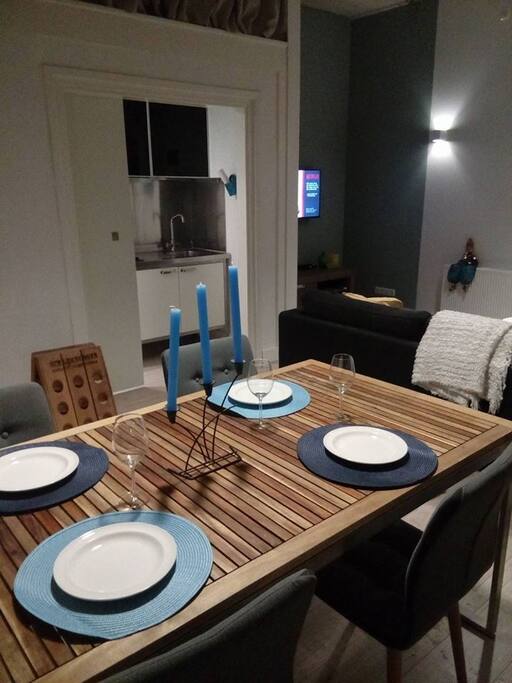 Eetkamer/keuken/woonkamer