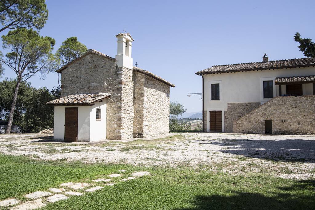 Saint Peter's Chapell (1)