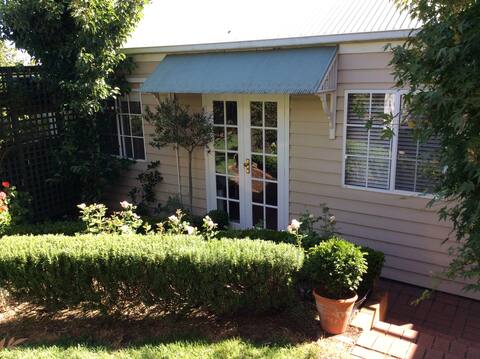 Garland Cottage B and B