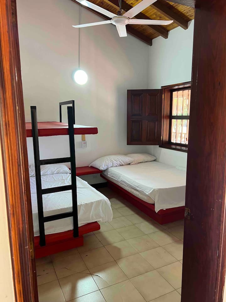 ห้อง 7 ห้องน้ำรวม 