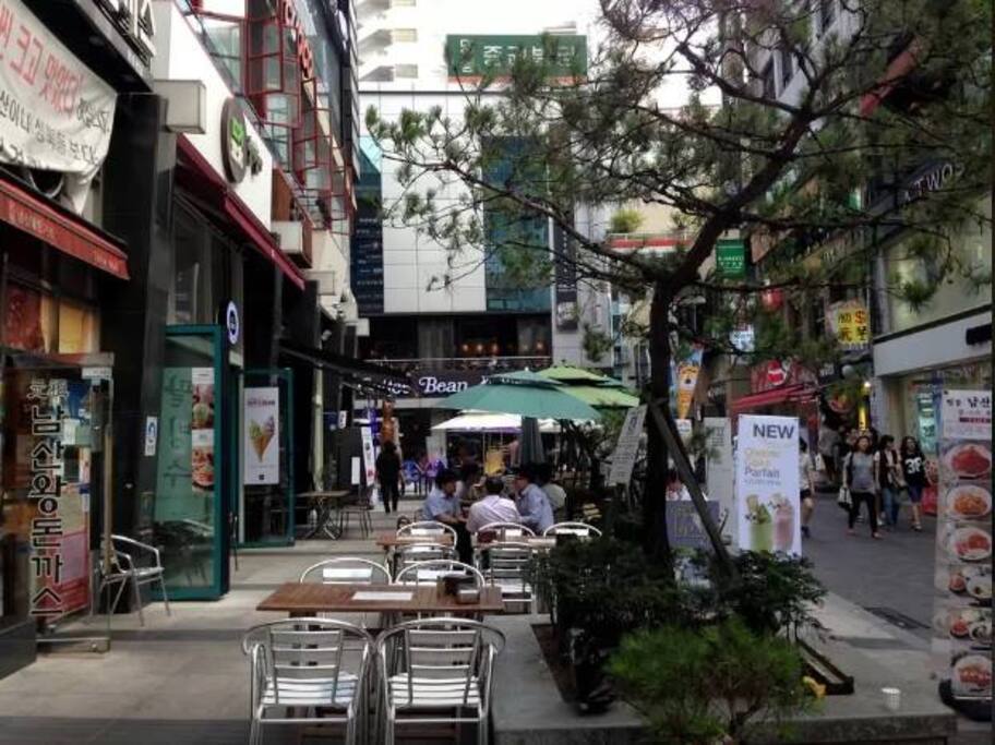 once you step out of the building, you will be surrounded by many shops and restaurants and coffee shops ^^ are you ready to go shopping?^^
