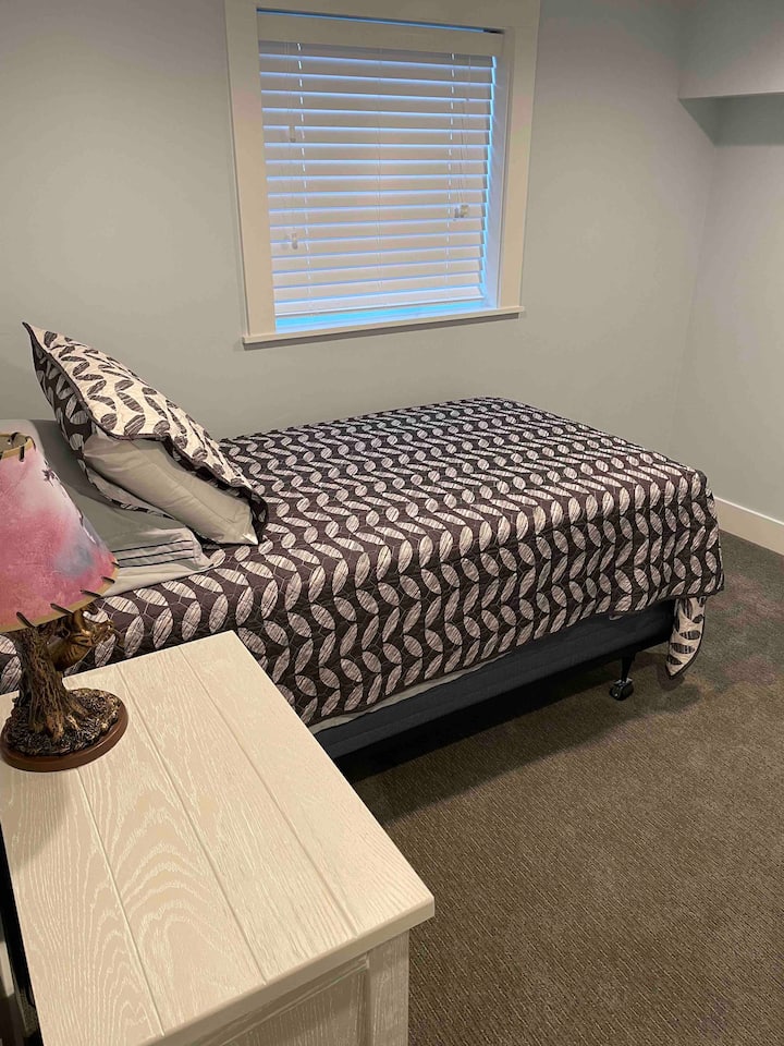 Chumba cha kulala cha ghorofa ya chini