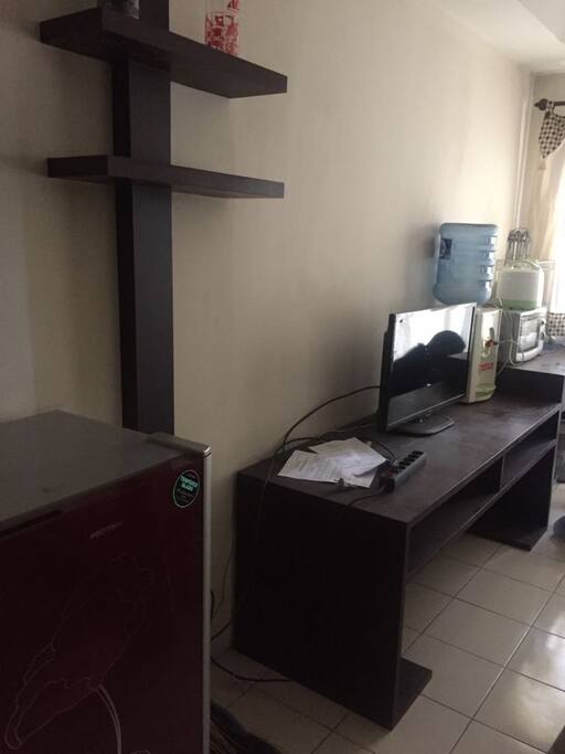 Kulkas, TV, Microwave, Dispenser