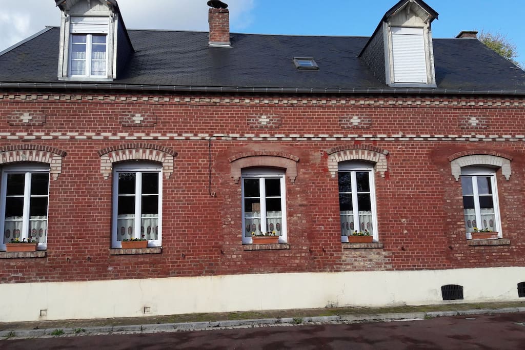 façade de ma maison principale