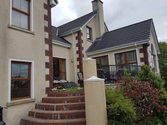 Country Retreat @ 34 (Tourism N.I. Approved).