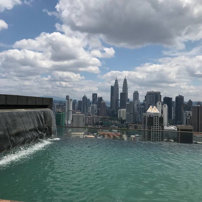 THE INFINITY POOL