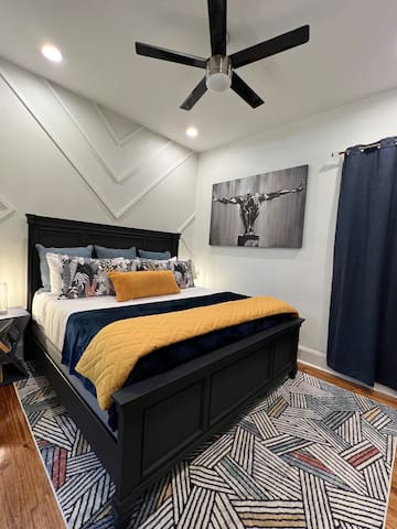 CASA AZUL – Modern Home – Near French Quarter