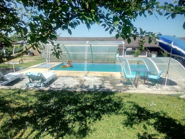 Chalet en campagne +piscine
