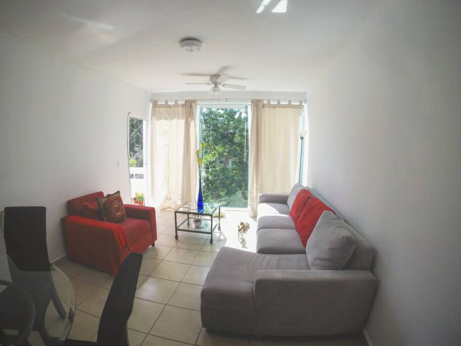 living room área with gorgeous view of the common áreas