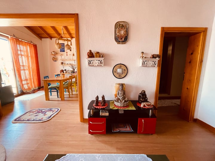 Selçuk Bölgesinde Rahat, Manzaralı Ev. - Selçuk