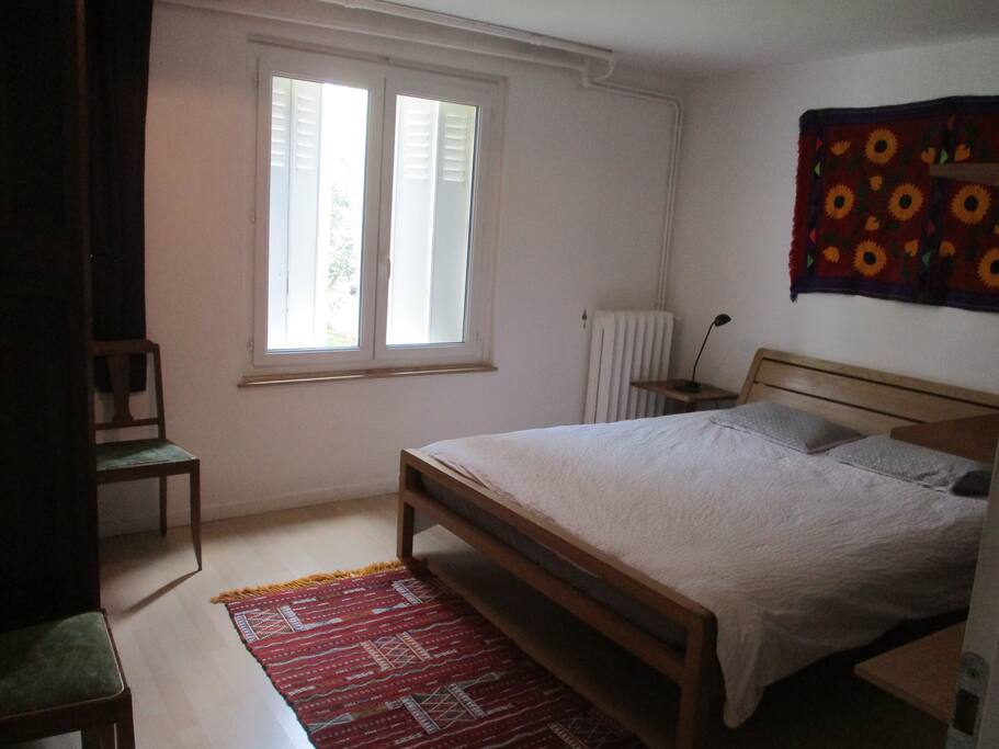 Chambre sur le jardin.