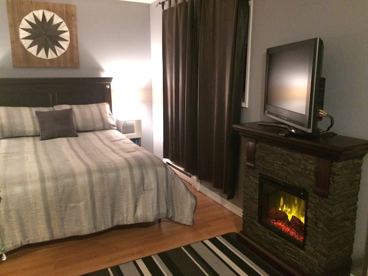 Morningstar
Private Guest Suite