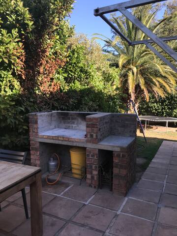 Family home in somerset west gallery image 5