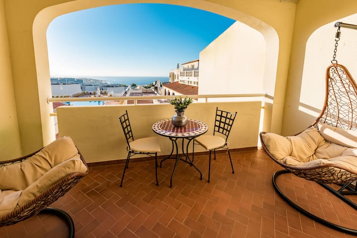 Magnifique studio dans residence, vue mer, piscine