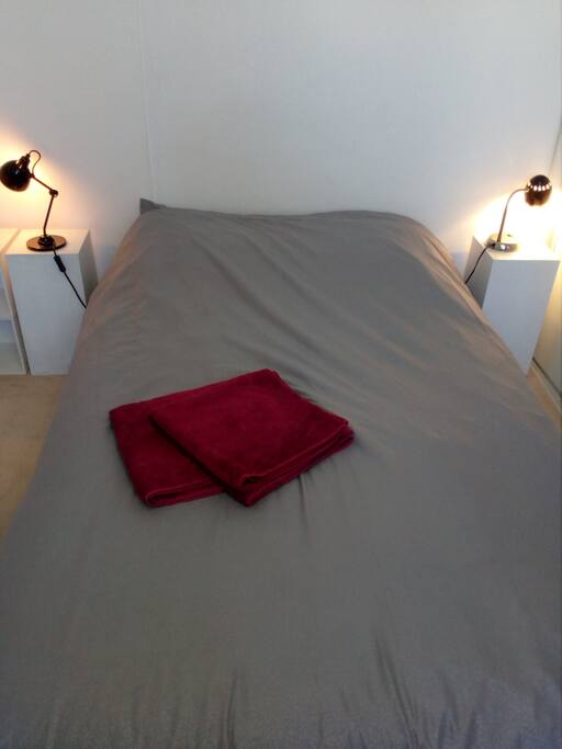 La chambre / The bedroom