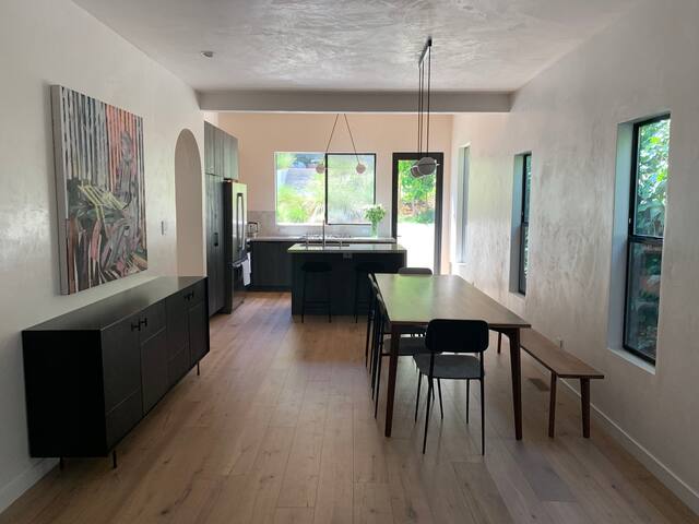 Lovely Silver Lake Spanish Bungalow gallery image 2