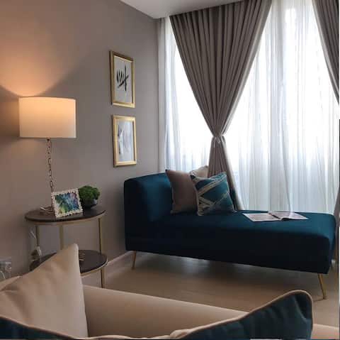 2Bedroom luxuriously furnished waterview apartment