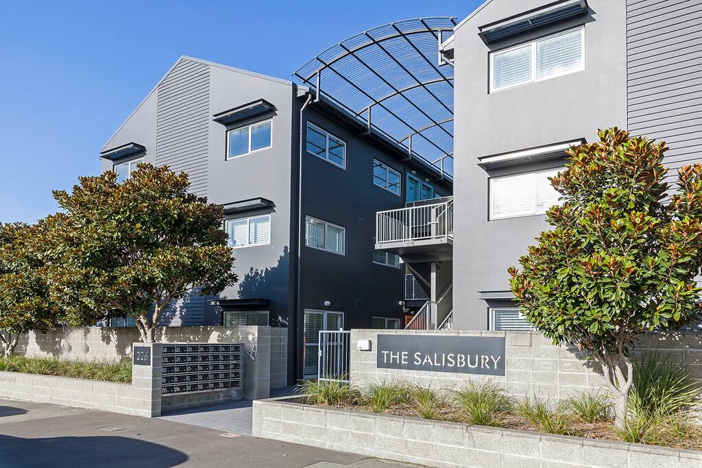 The Salisbury