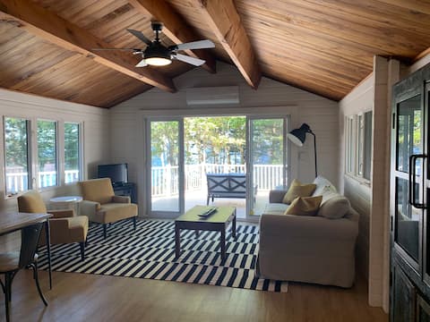 Successful Airbnb property: Cavendish - Waterfront Chalet - Cedar Log Cottage in Stanley Bridge, Hope River, Bayview, Cavendish And North Rustico