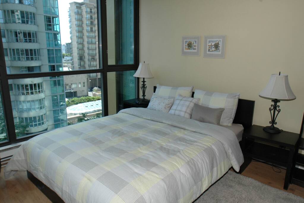 Queen bed