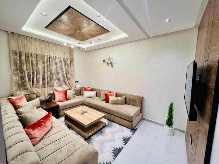 Beautiful apartment for rent in the center Condominiums for Rent in