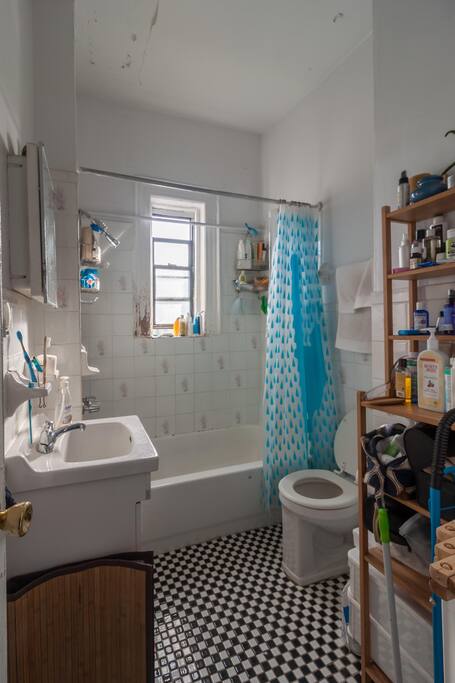 full bathroom, hot water included :)