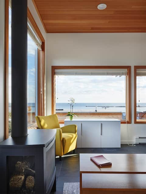 The Aurora- Award Winning- Sauna available