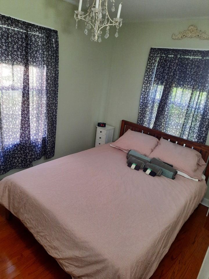 Butterfly Cottage Downtown Savanna Cottages for Rent in Savanna