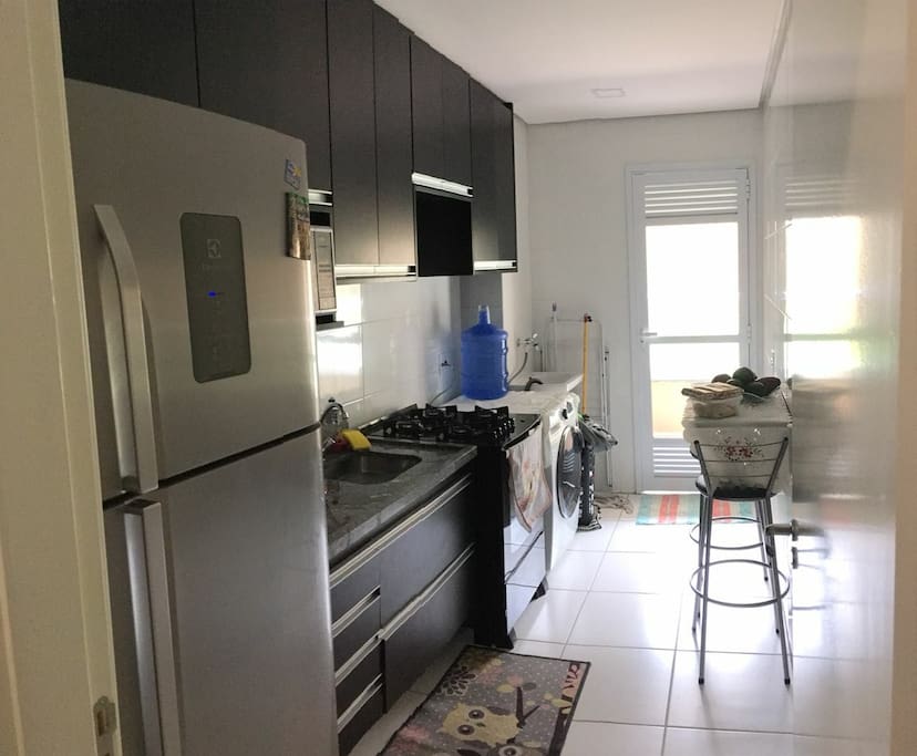 Cozinha e área de serviço