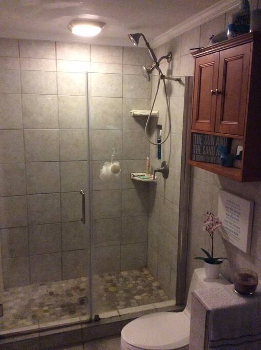 Bathrooom shower