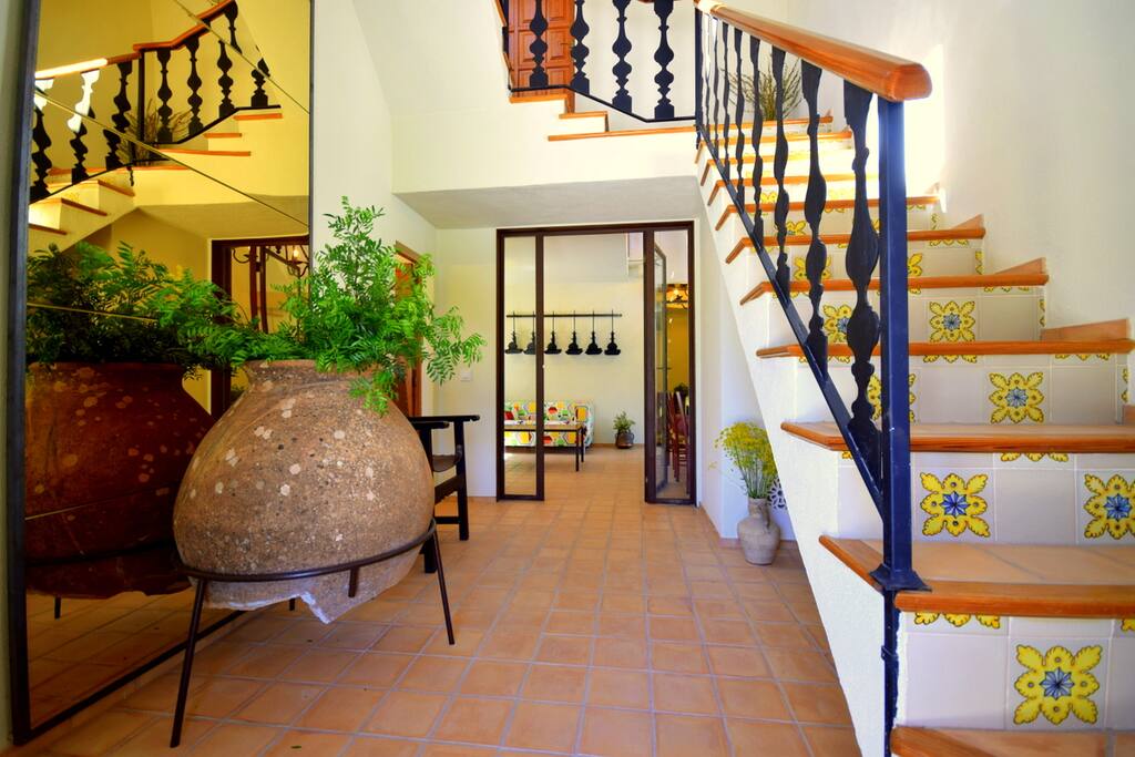 ENTRADA - HALL