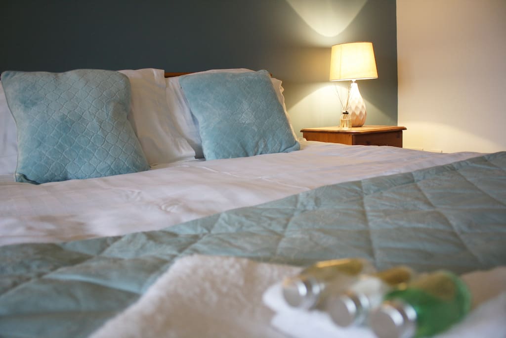 Bedroom 1 - double bed + sofa couch + ensuite