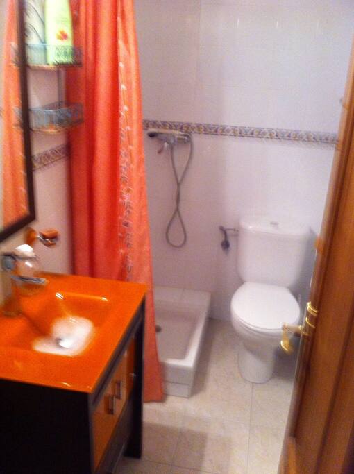 Baño. Planta baja.