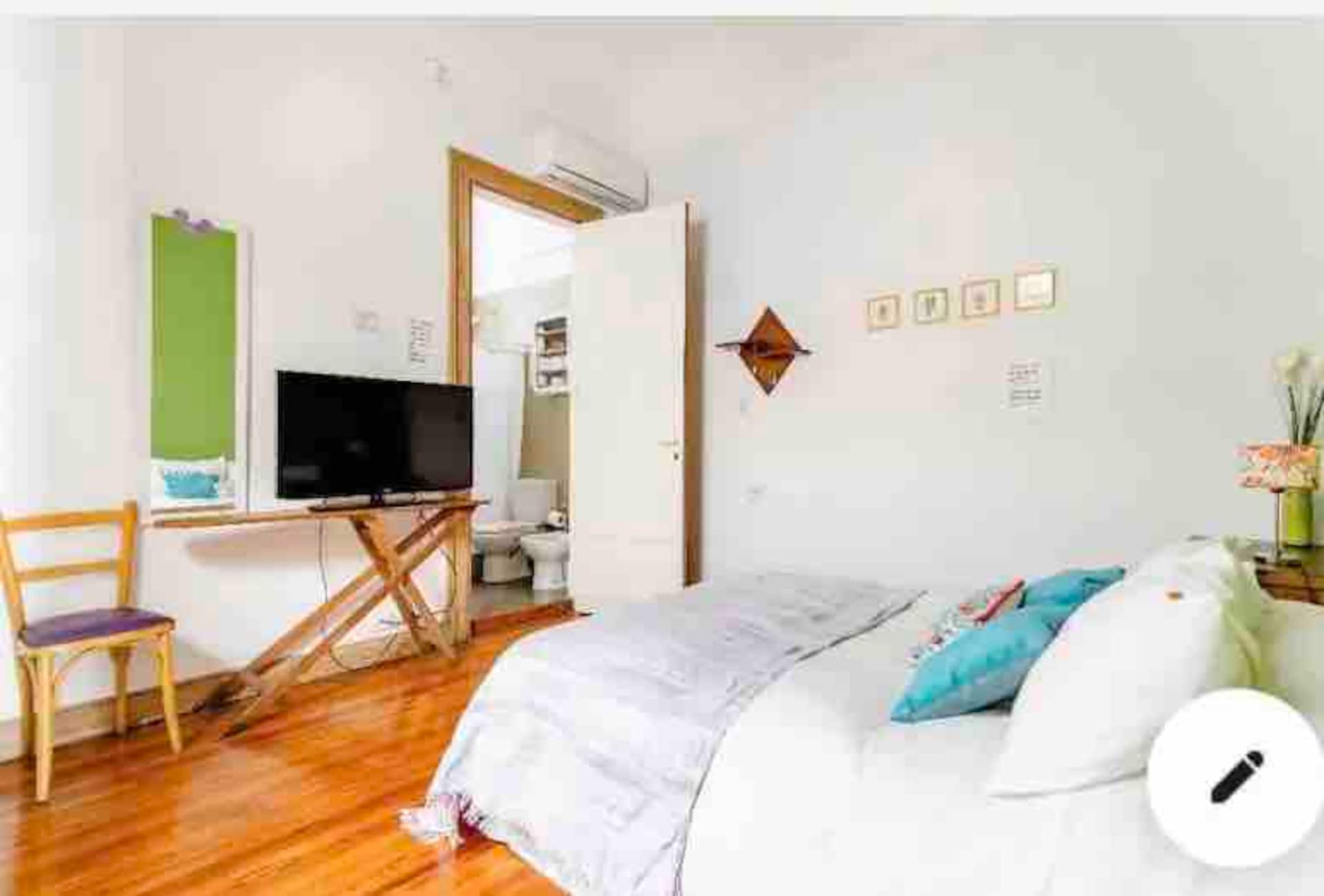 Habitación en departamento en San Telmo para 1 o 2 personas