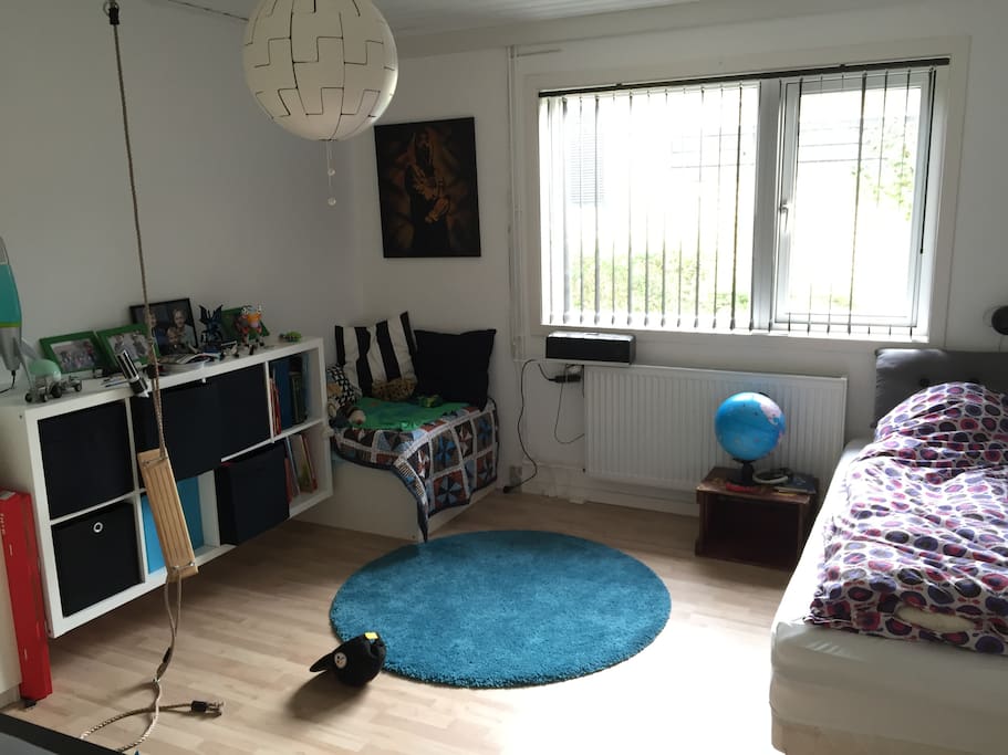 Toys and cosy area