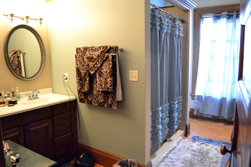 Large shower Bathroom accommodations