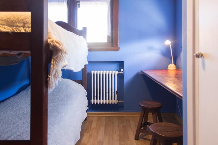 Soba s krevetom na kat