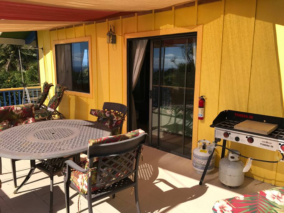Another view of the Lanai