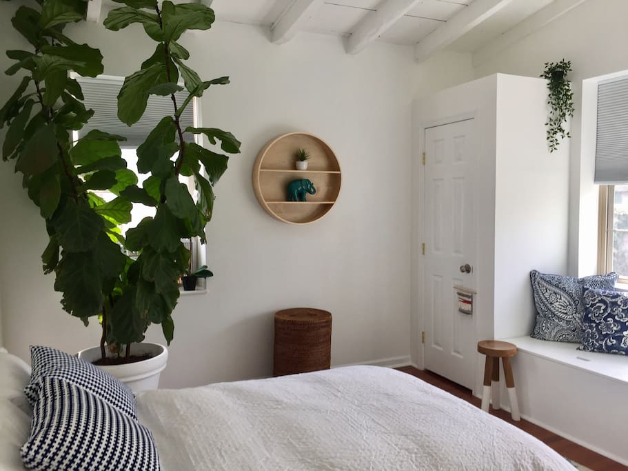 Bedroom 2 (overlooks garden)
