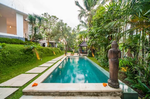 4BR Villa Cinta Ubud Escape with Natural Breeze