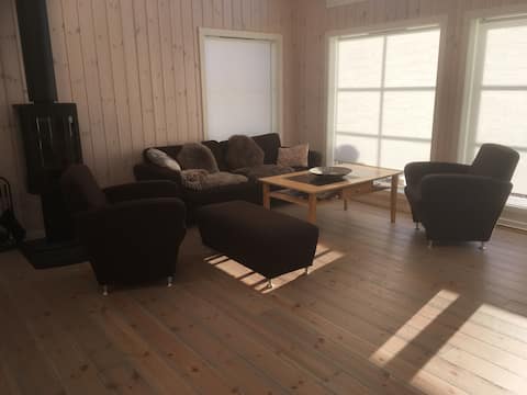 Cabin with a view on snow proof Lygna.