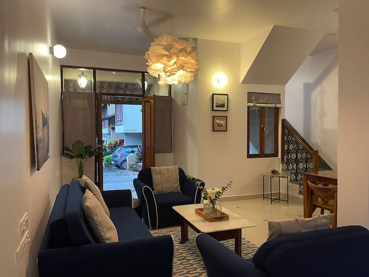 Sea La Vie - A Cheerful 2br Holiday Home W/ Pool - Goa